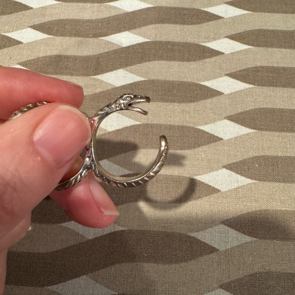 ASOS Silver Snake Double Finger Band Chunky Ring Size 6 - Picture 2 of 7